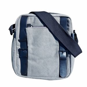 KENNETH COLE TABLET MESSENGER BAG